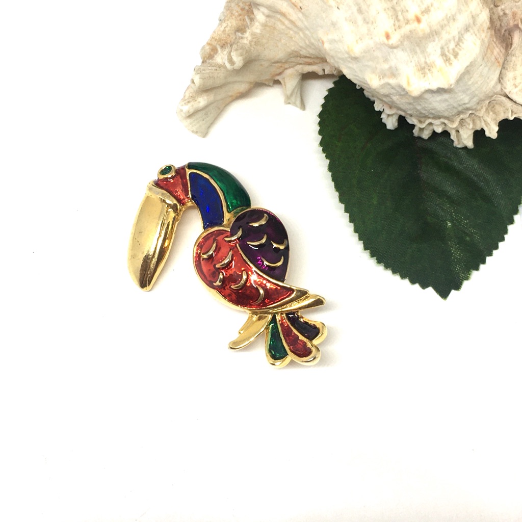 Vtg Goldtone Enamel Front Toucan Bird Brooch 8$